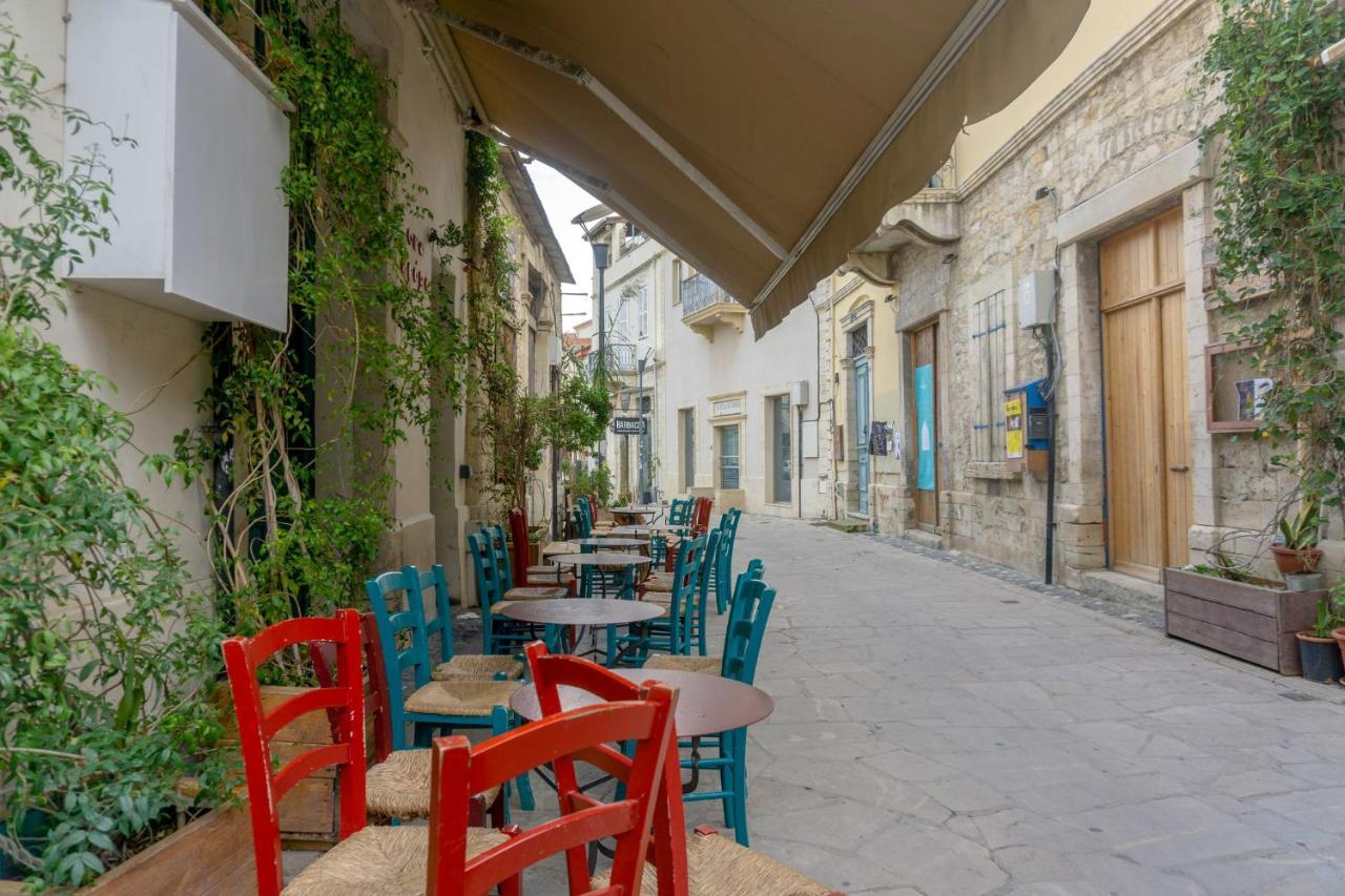 105 Kings Palace - Fabulous 2 Bed, 2 Bath, Large Patio With Garden - Sea Views Paphos Exterior foto