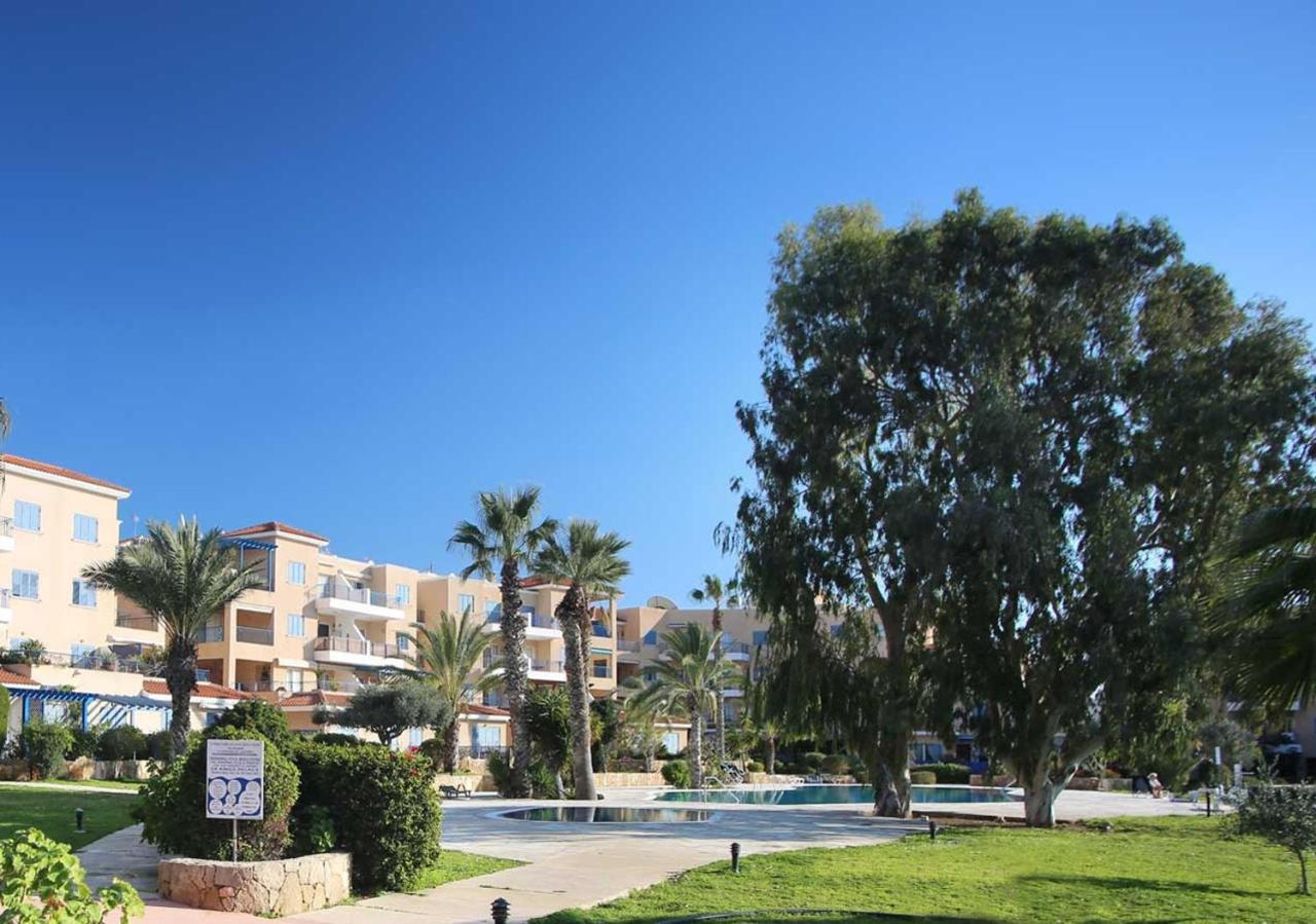 105 Kings Palace - Fabulous 2 Bed, 2 Bath, Large Patio With Garden - Sea Views Paphos Exterior foto