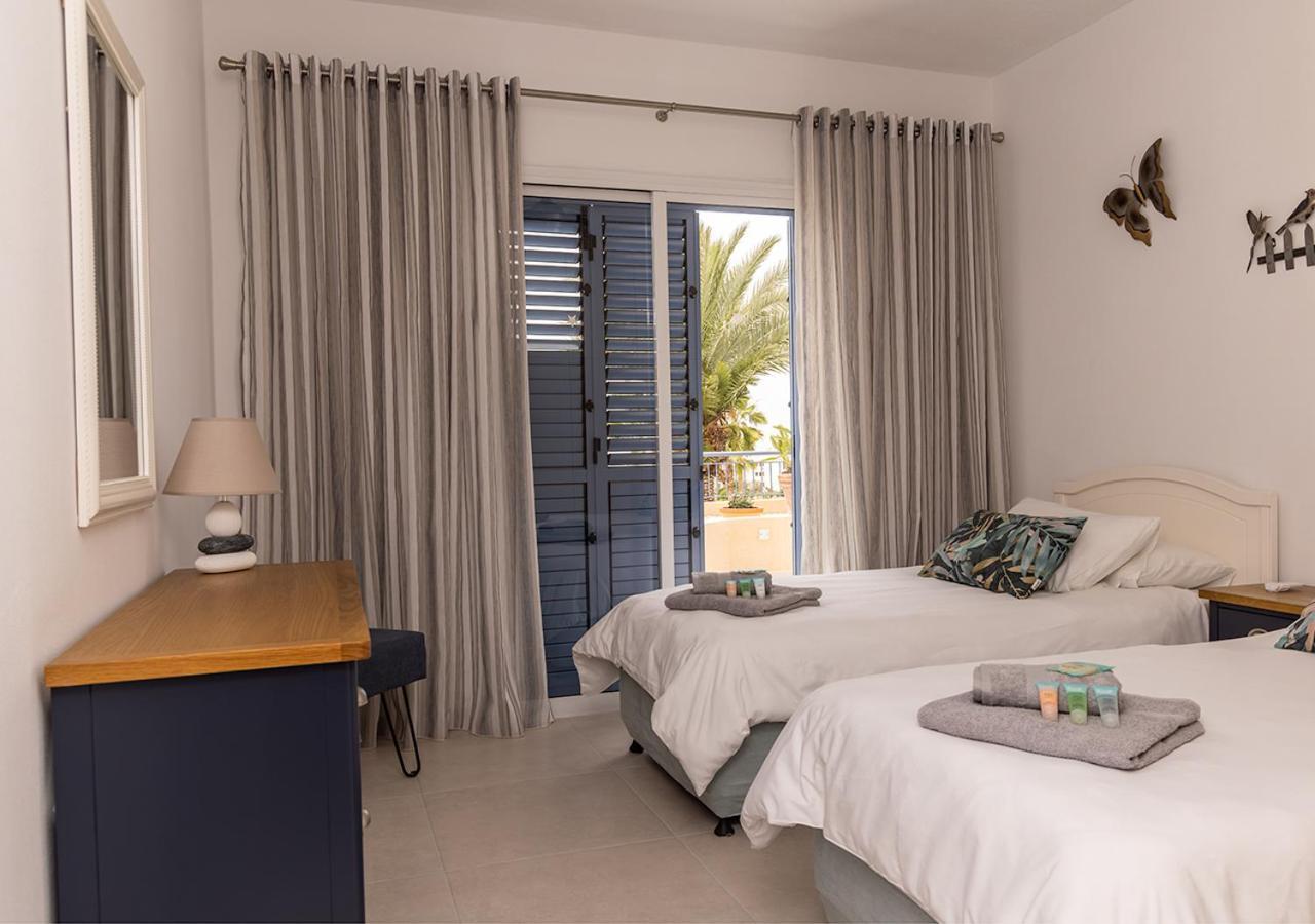 105 Kings Palace - Fabulous 2 Bed, 2 Bath, Large Patio With Garden - Sea Views Paphos Exterior foto