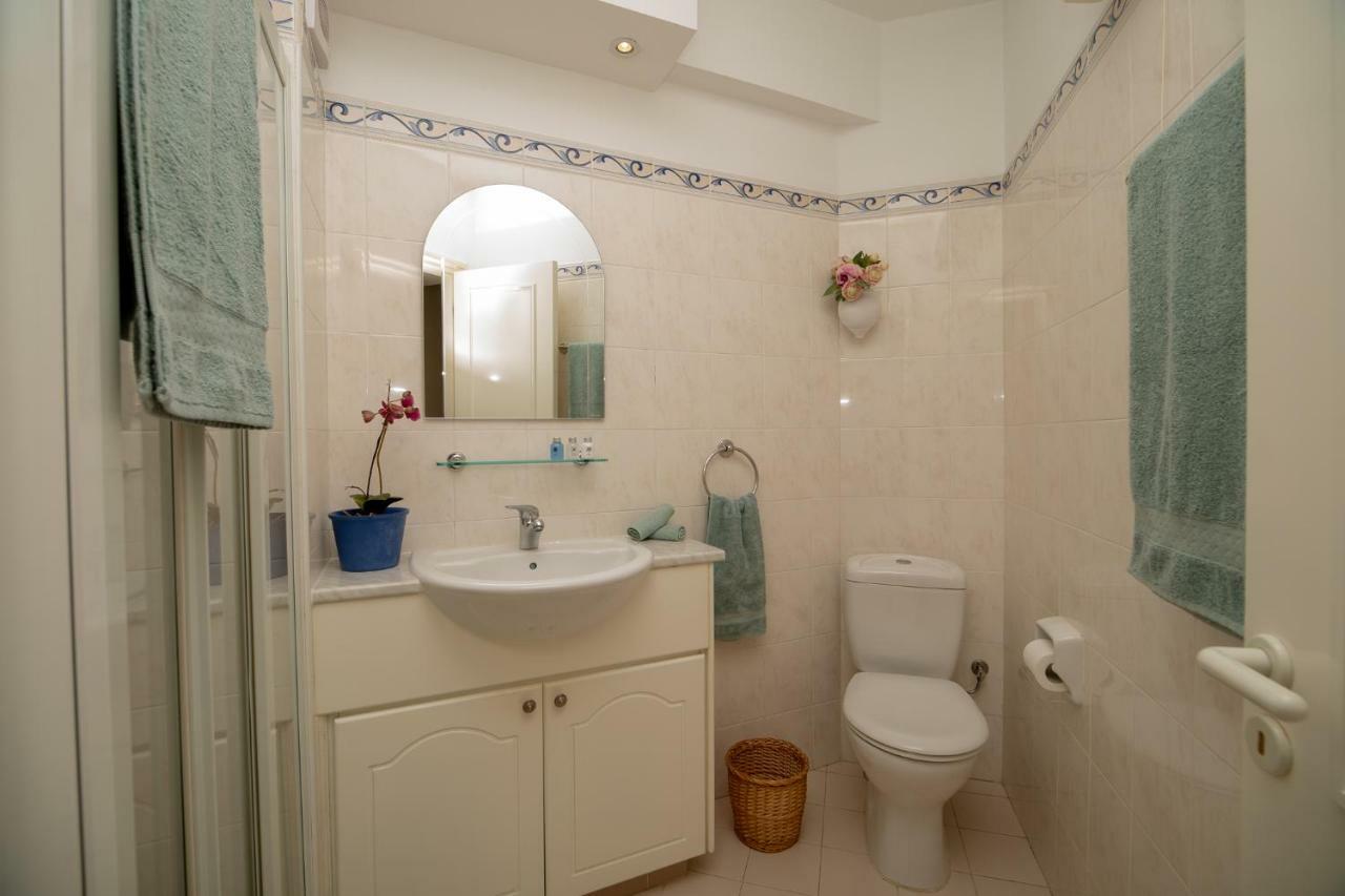 105 Kings Palace - Fabulous 2 Bed, 2 Bath, Large Patio With Garden - Sea Views Paphos Exterior foto