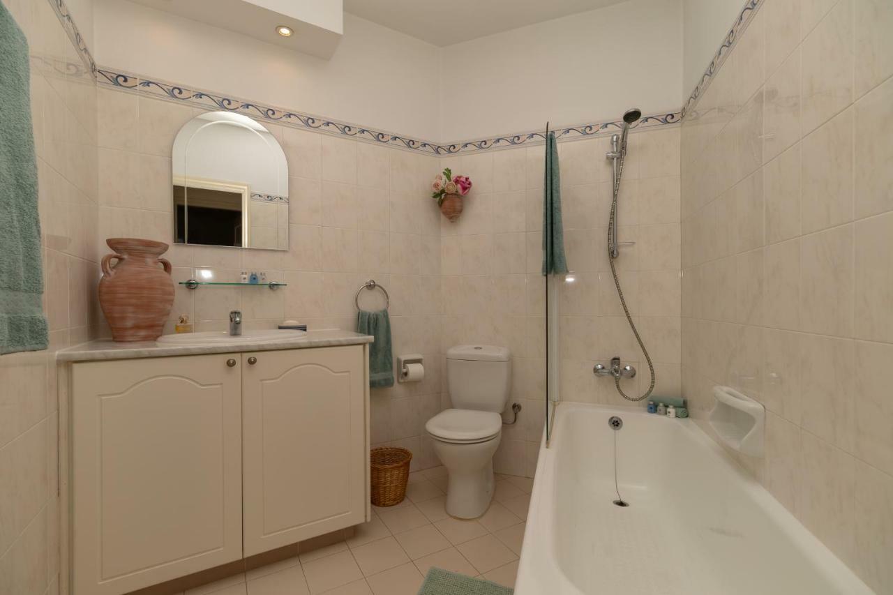 105 Kings Palace - Fabulous 2 Bed, 2 Bath, Large Patio With Garden - Sea Views Paphos Exterior foto