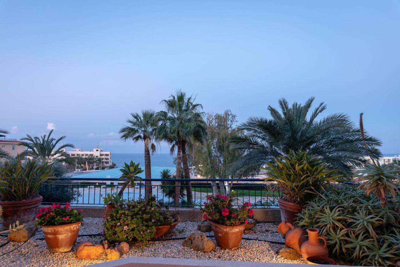 105 Kings Palace - Fabulous 2 Bed, 2 Bath, Large Patio With Garden - Sea Views Paphos Exterior foto